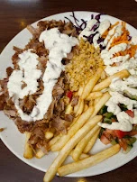 Döner Teller Mit Bulgur Und Pommes